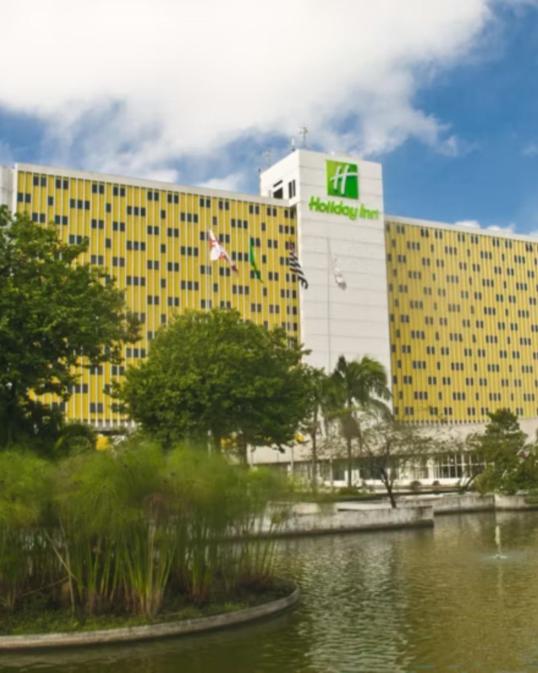 Holiday-Inn-002.jpg